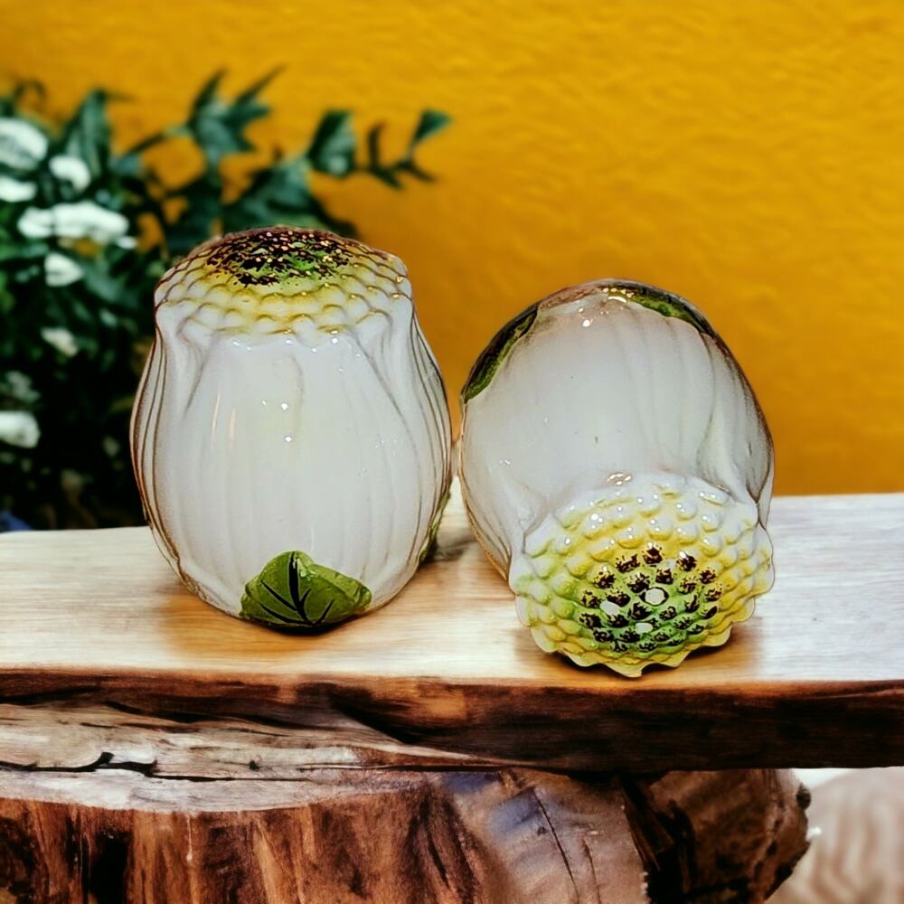 Nantucket home flower salt and pepper shakers